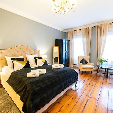 Apartamenty Pod Zegarem Mikołajki エクステリア 写真